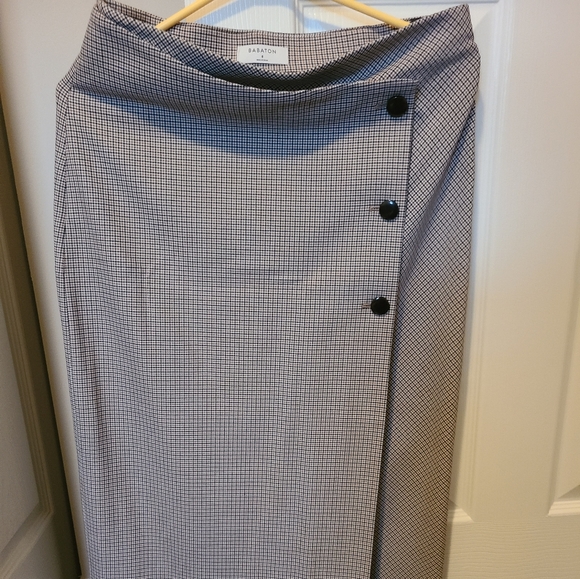 Aritzia NEW Aritzia Babaton Skirt - Picture 2 of 4